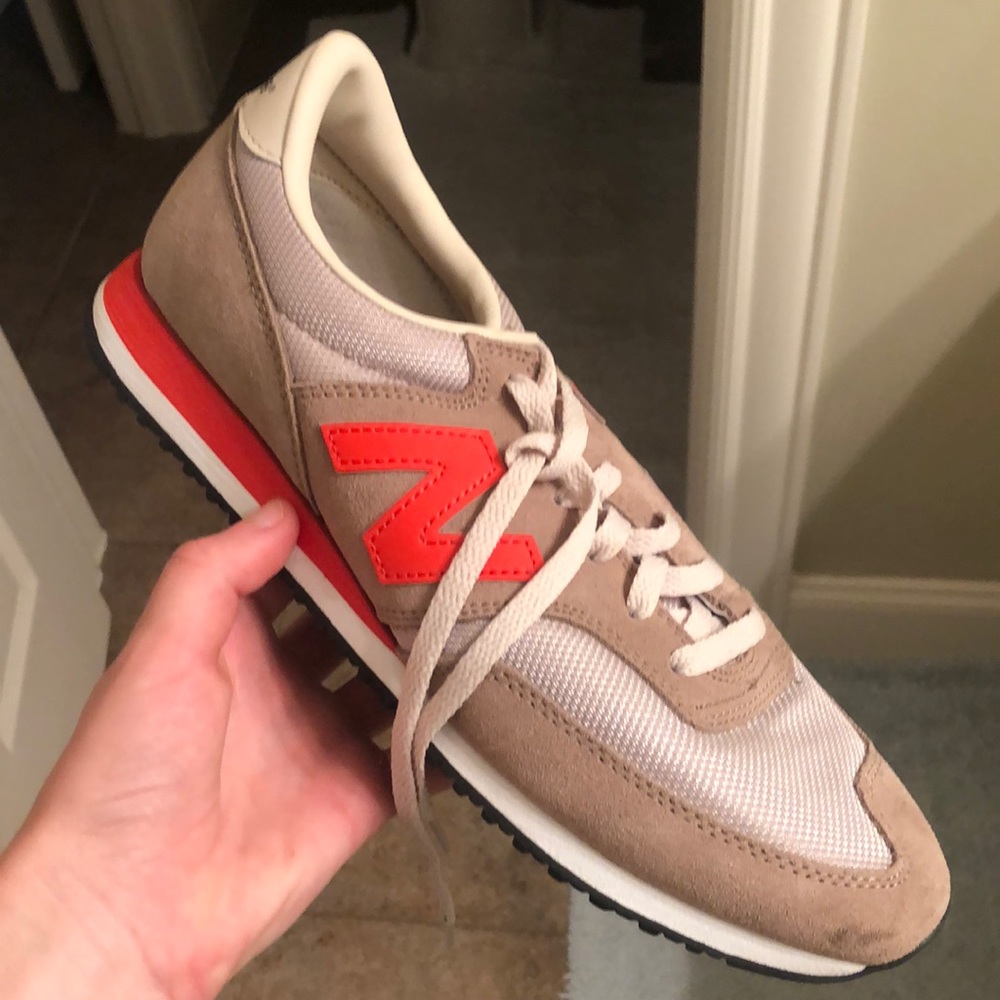 New balance shoes